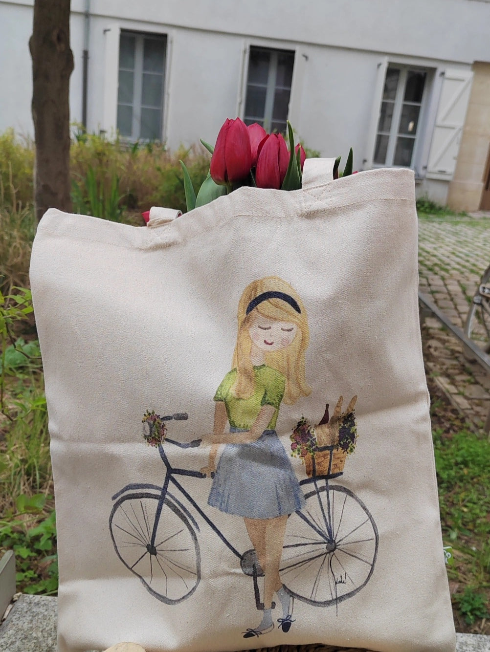 Le Tote Bag parisienne sur son vélo