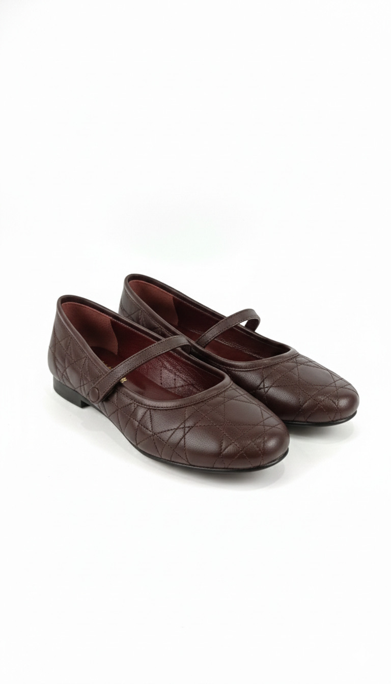 "Ballerines Carla en cuir souple – détail matelassage – Galerie Mellah"
