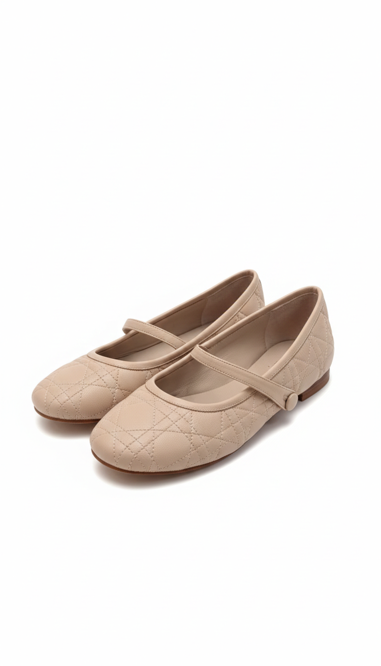 "Ballerines Carla en cuir souple – détail matelassage – Galerie Mellah"